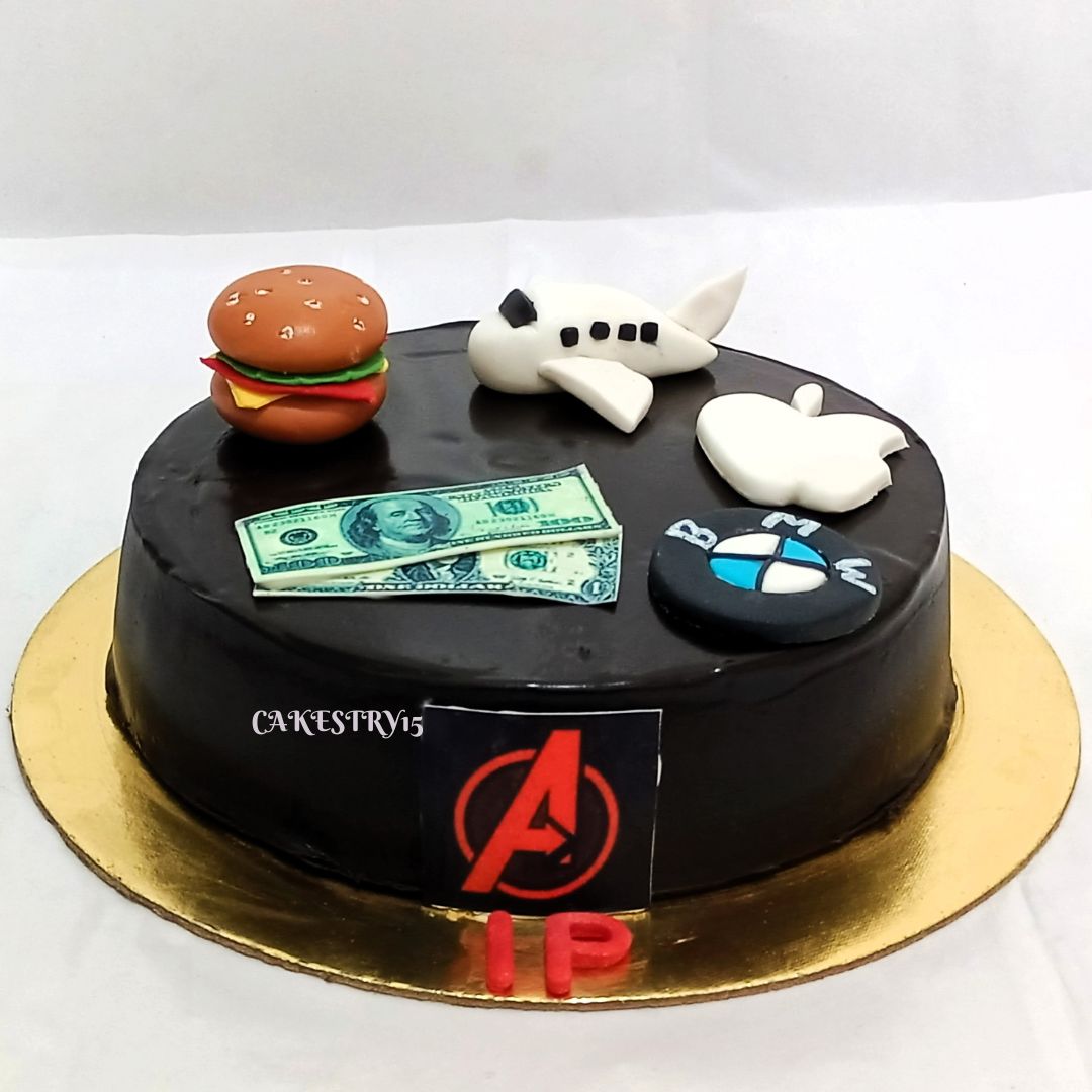 Boss Traveller Theme 1kg Birthday Cake by cakestry15 noida,full image