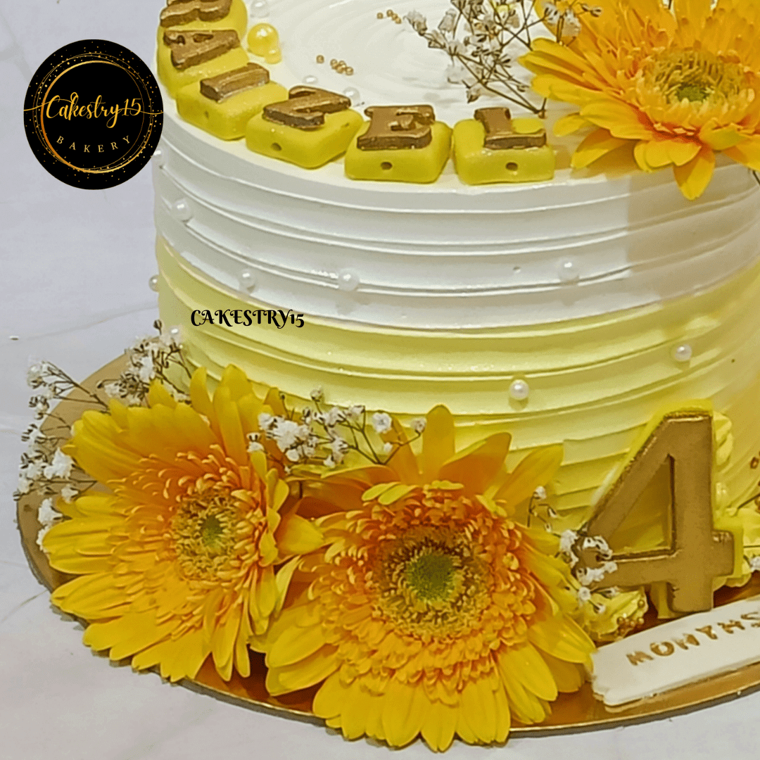 Floral Sunflower 1kg Pineapple 4 months Birthday Cake,unisex cakes,close up image