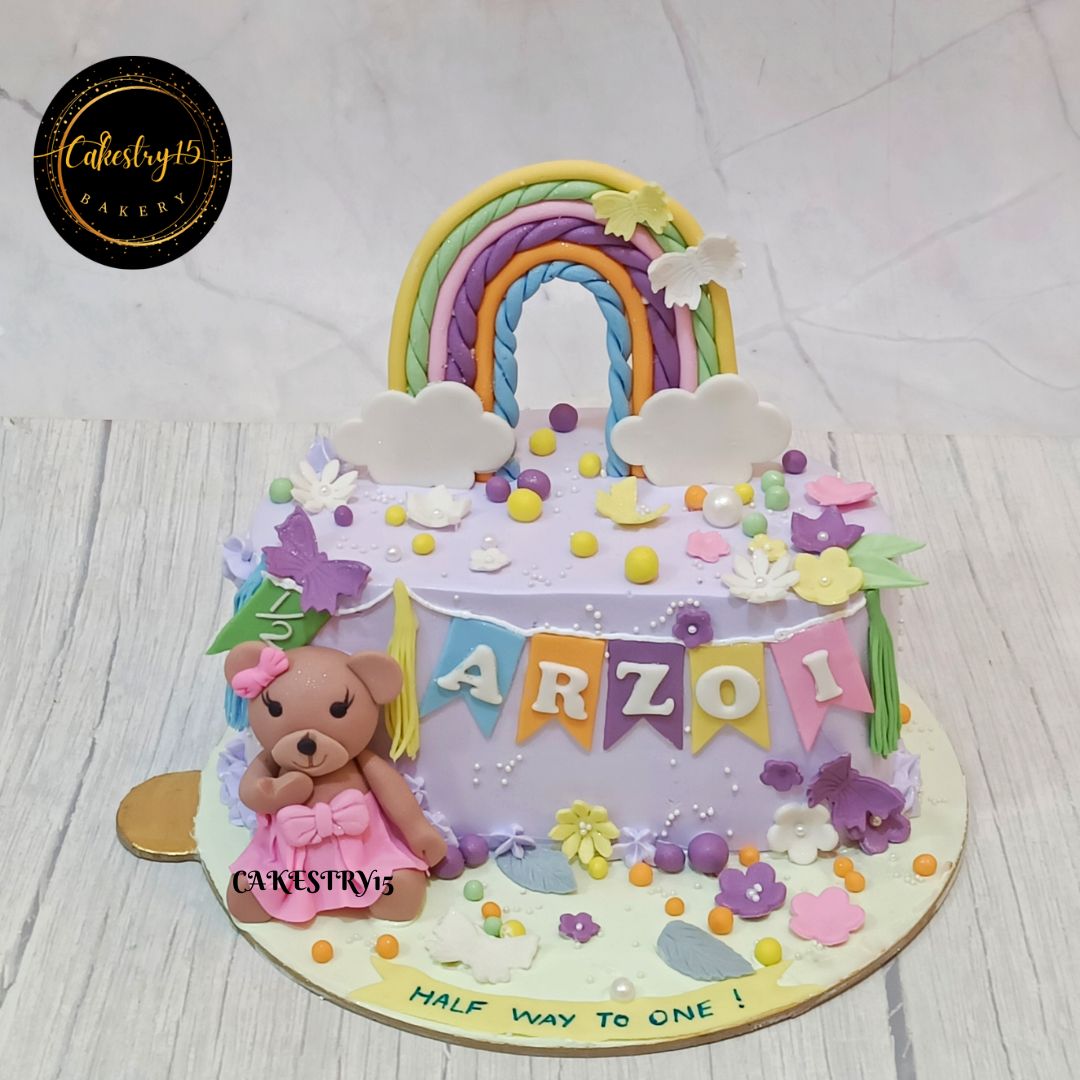 Halfway to One Smile: 1kg Pineapple Birthday Cake – CAKESTRY15